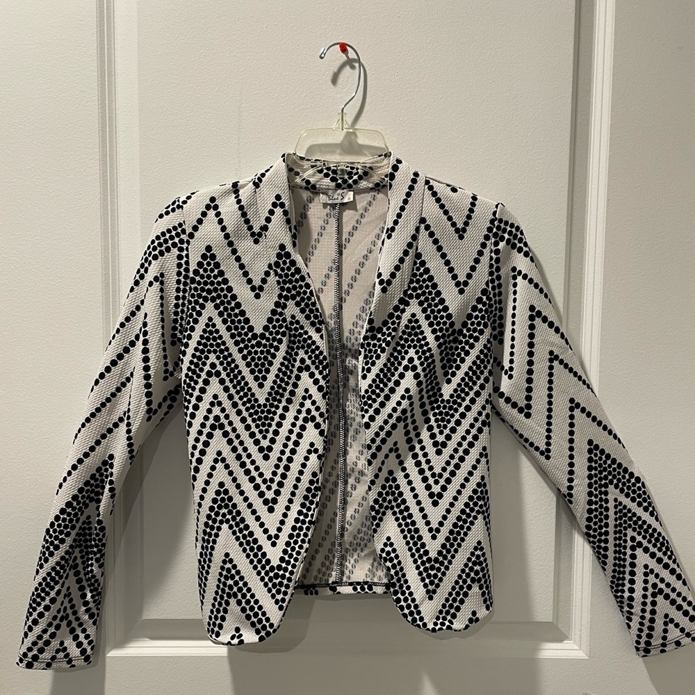 Beautiful White and black dots blazer size Xs